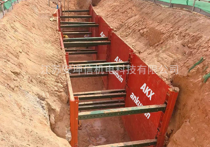 基坑及沟槽支护挡土板